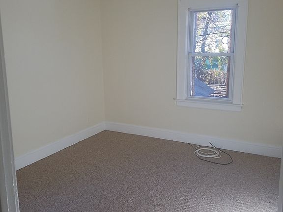 2nd image of 199 Hoffman Blvd #2nd