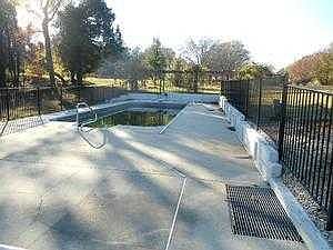 Pool with new fencing