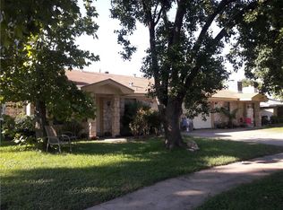 900 Country Aire Dr #A, Round Rock, TX 78664