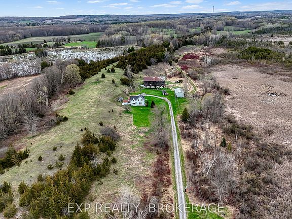 2nd image of 488 Boundary Rd