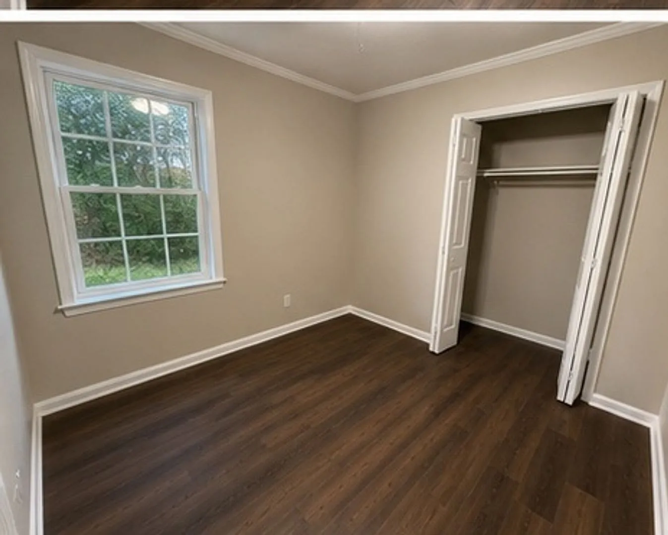Newly Renovated 3 Bedroom Brick House Near Pendleton Elementary — Photo 4