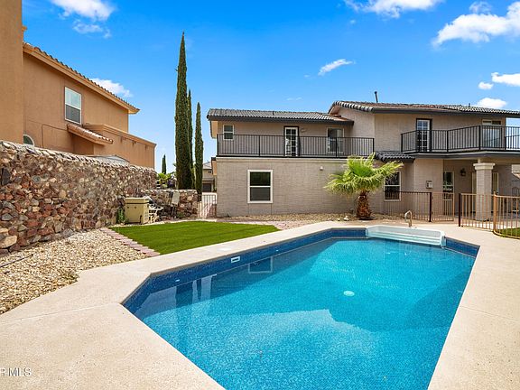 3rd image of 908 Los Pinos Way