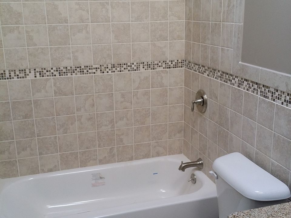 2nd image of 11 Bradford Ln