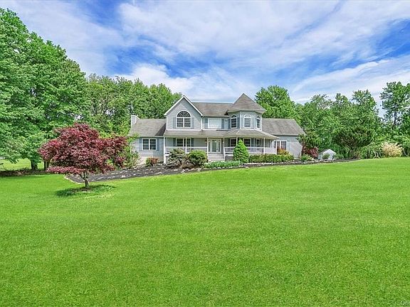 2nd image of 38 Feiertag Rd