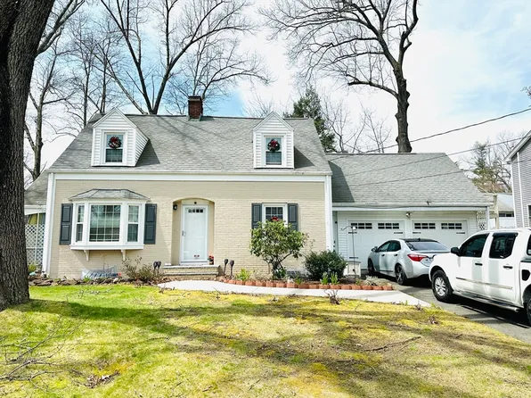 116 Birchland Ave, Springfield, MA 01119