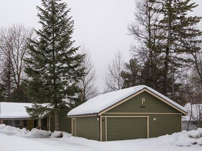 690 River Bend Dr, West Glacier, MT, 59936