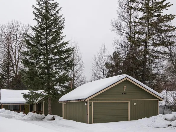 690 River Bend Dr, West Glacier, MT 59936