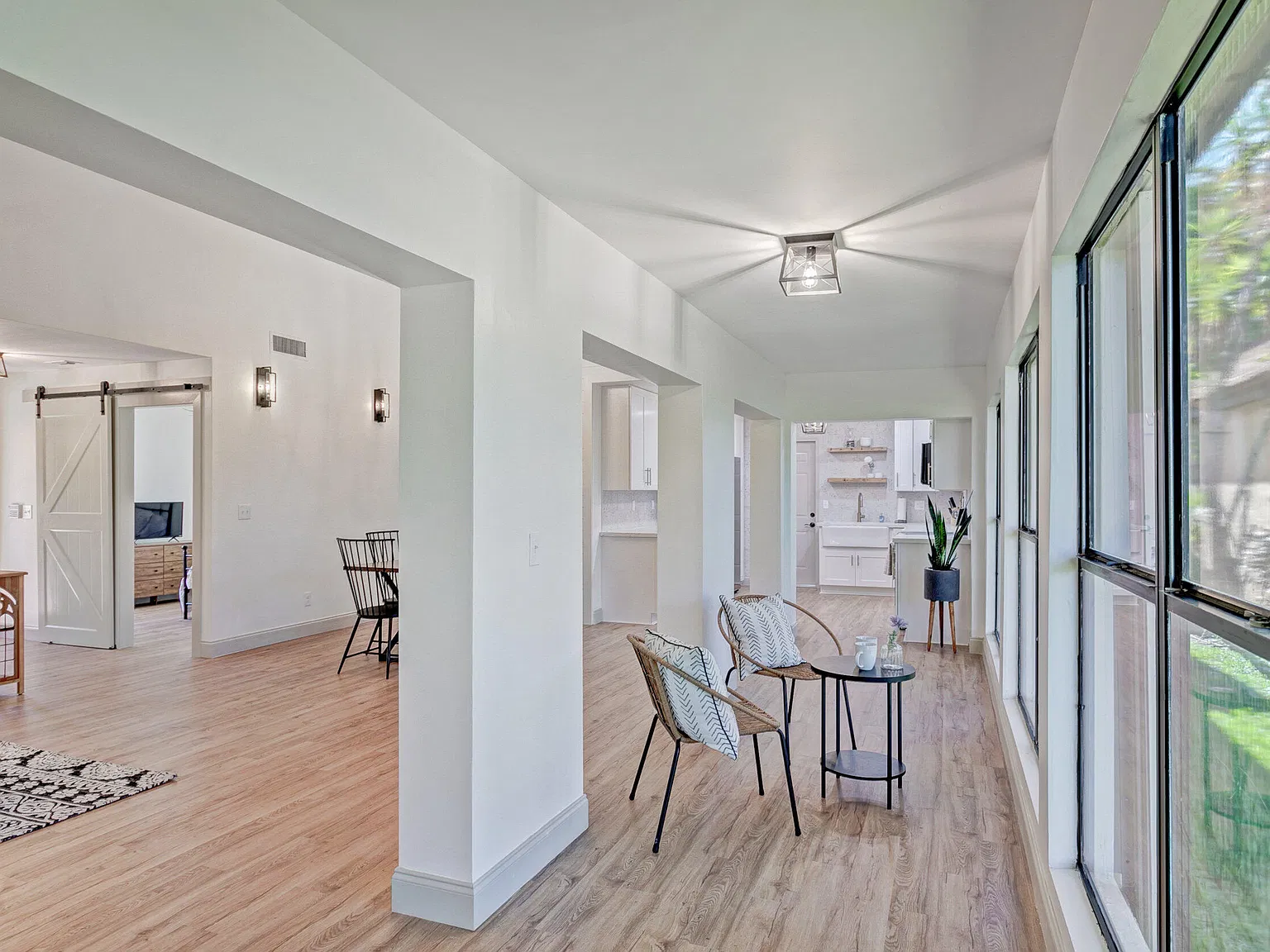 3 bed, 2.0 bath, 1688 sqft, $8,000 — Photo 4