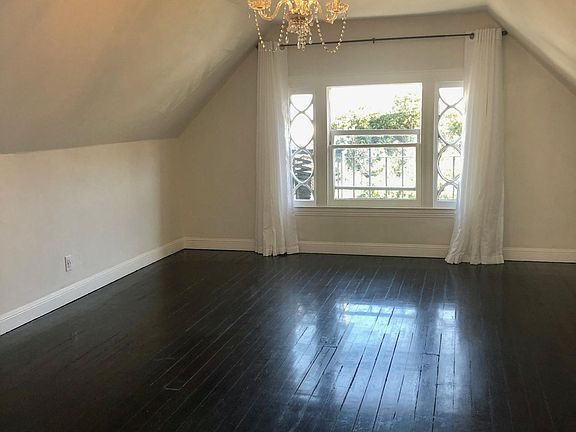 4th image of 518 Noe St APT 4