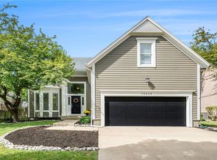 13216 Bluejacket St, Overland Park, KS 66213