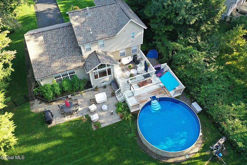 2nd image of 69 Damascus Drive