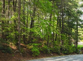 55 W Fairway Dr, Etowah, NC 28729