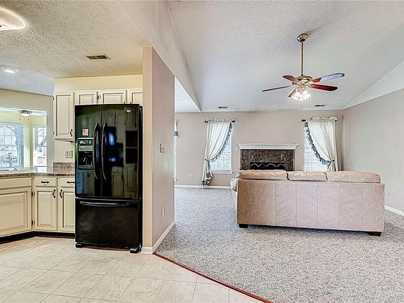 5th image of 7843 Santolina Dr