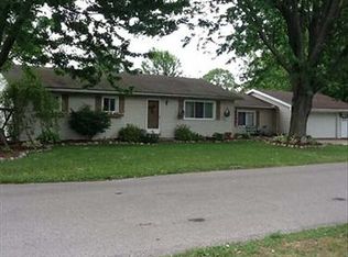 1694 Ann St, Carleton, MI 48117