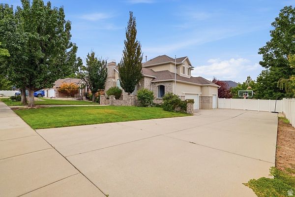 1st image of 13284 S Berry Ln