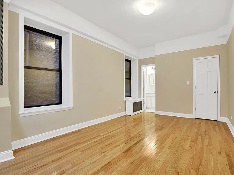 68 Montague St #1G — Photo 3
