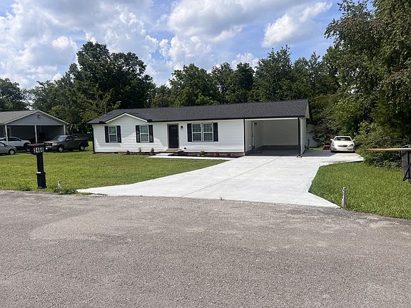 3rd image of 2468 River Oaks Dr