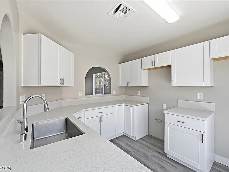 808 Majestic Rock Cir #0 — Photo 16