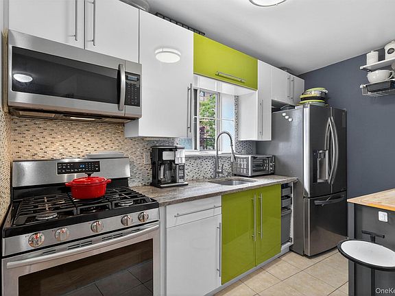 5th image of 3241 Parkside Place #2B