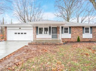 2928 S Kings Ct, Springfield, MO 65807