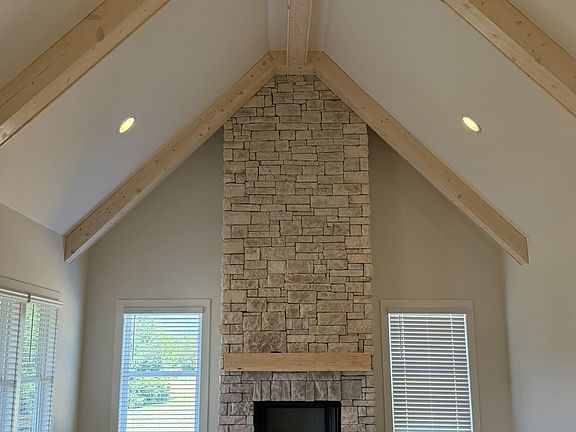 3rd image of 7188 Paxton Cir