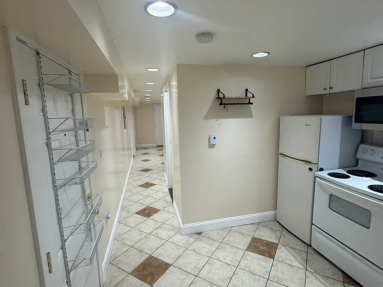 95 Bynner St #3 — Photo 2