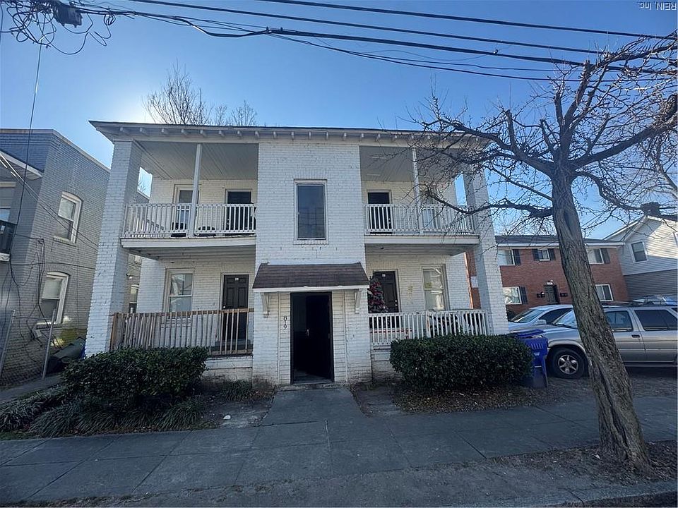 1st image of 819 W 35th St