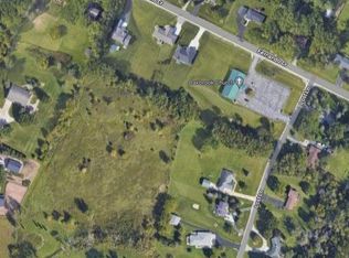 Fernando Dr, De Pere, WI 54115
