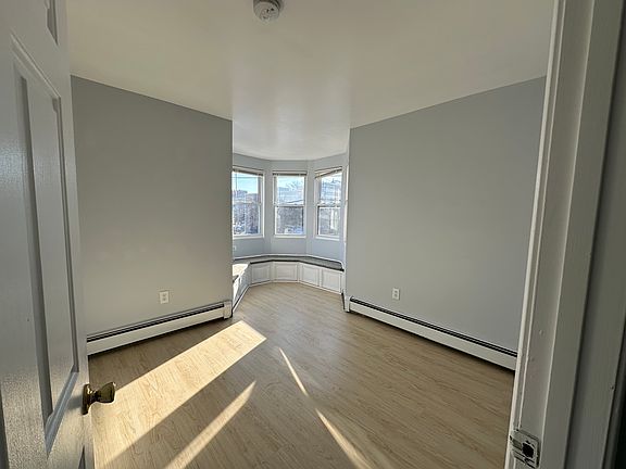 4th image of 523 Chew St APT 2B