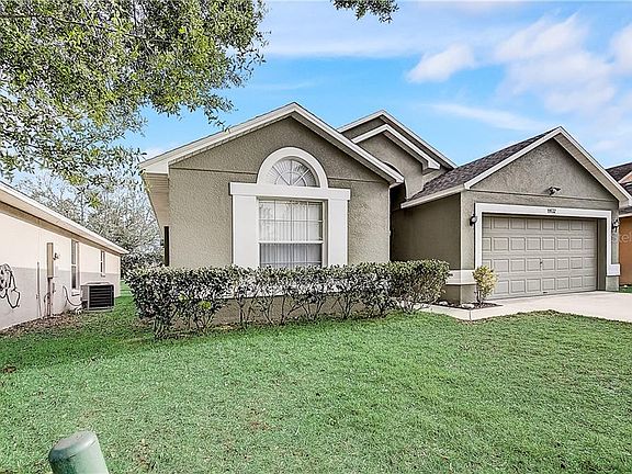 4th image of 19532 Glen Elm Way