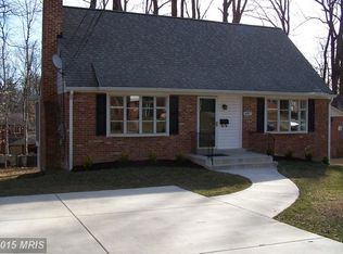 8917 Victoria Rd, Springfield, VA 22151