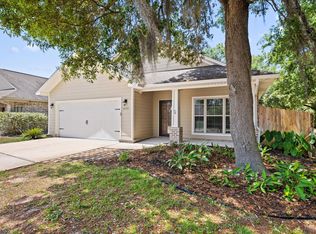 8393 New Orleans Ct, Navarre, FL 32566