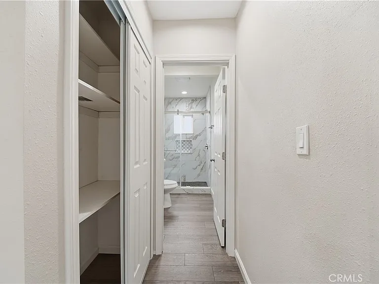 7620 Variel Ave — Photo 25
