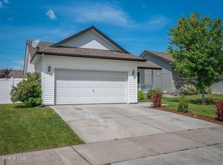 7435 N Carrington Ln, Coeur D Alene, ID 83815