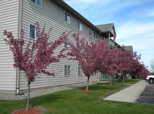 8529 Parkvilla Dr APT 306, Mountain Iron, MN 55768