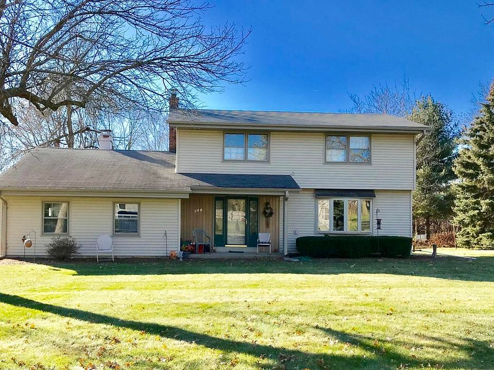 1st image of 802 Huntley Ct