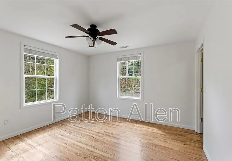 65 New Jersey Ave — Photo 13