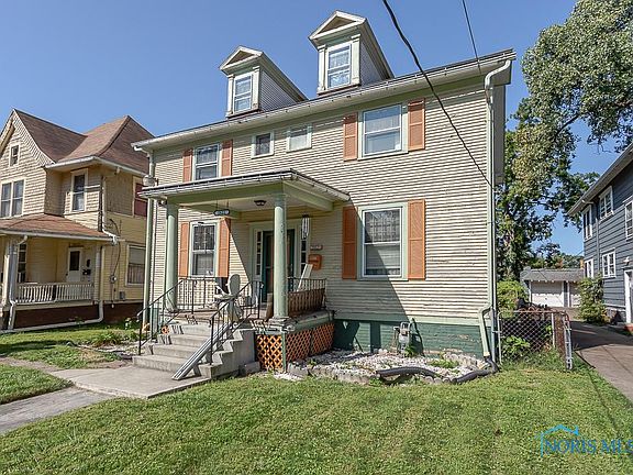3rd image of 2621 Parkwood Ave