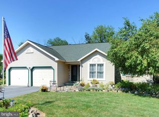 361 Hawthorne Dr, Denver, PA 17517