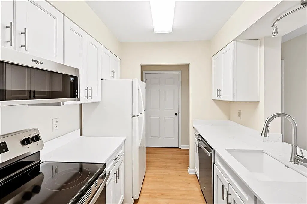 1 bed, 1.0 bath, 760 sqft, $1,750 — Photo 4