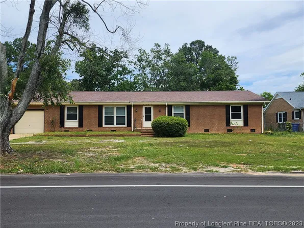 7052 Evanston St, Fayetteville, NC 28314