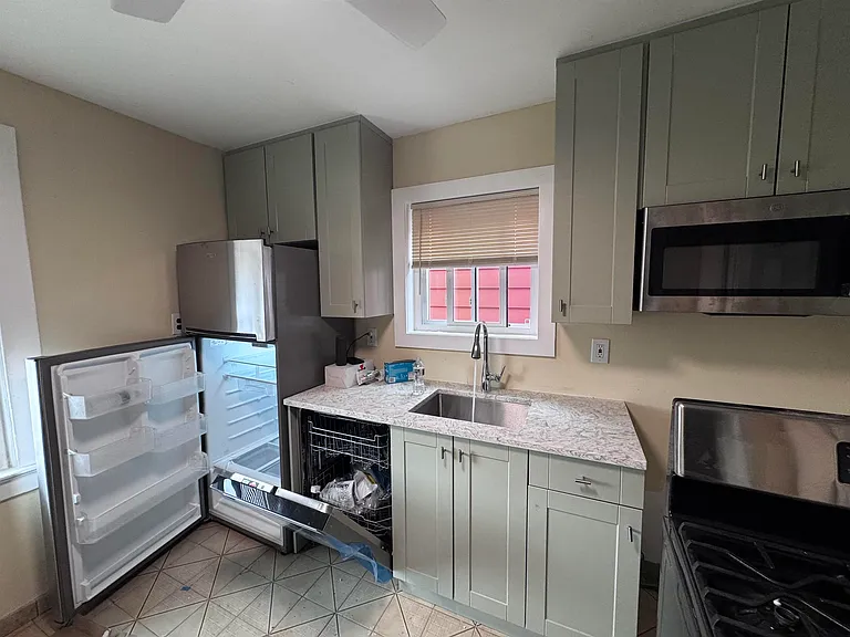 380 Park Ave #2 — Photo 5