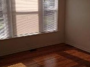 912 W 57th St #1, Chicago, IL 60621