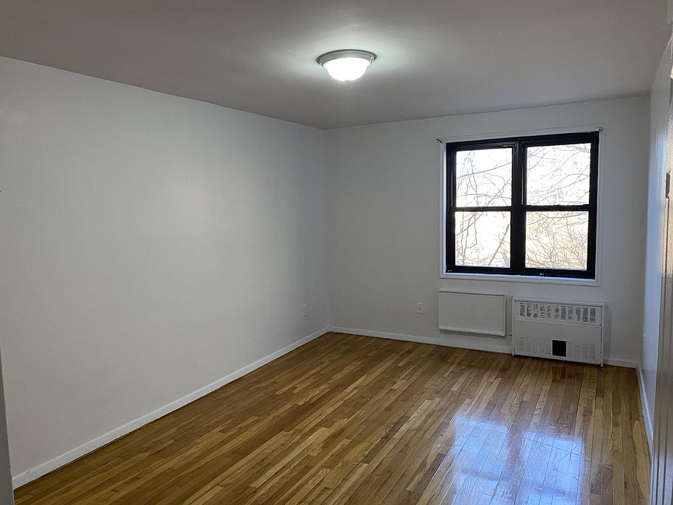 1st image of 1100 Warburton Ave #N3