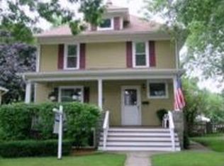 216 Spring Ave, Naperville, IL 60540