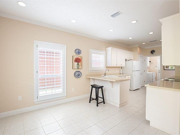 4th image of 5428 Spanish Highlands Dr