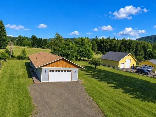 182 Frost Creek Road, Glenoma, WA 98336