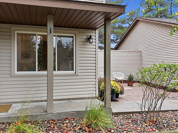 4th image of 4711 Lund Point