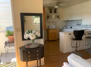2528 De La Vina St, Santa Barbara, CA 93105