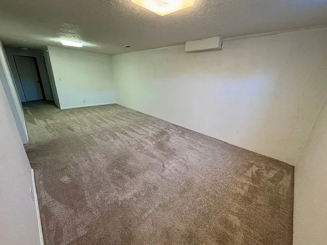 3528 E Farwell Rd — Photo 10